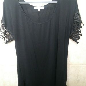 Women's black fringe top